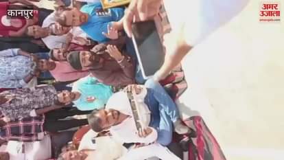 VIDEO : Angry at the seizure of sound system, BJP workers protested for three hours at Fazalganj police station