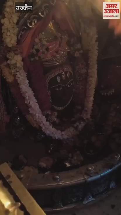 Shri Ram Navami, Baba Mahakal decorated with Vaishnav Tilak and Bhasma Aarti