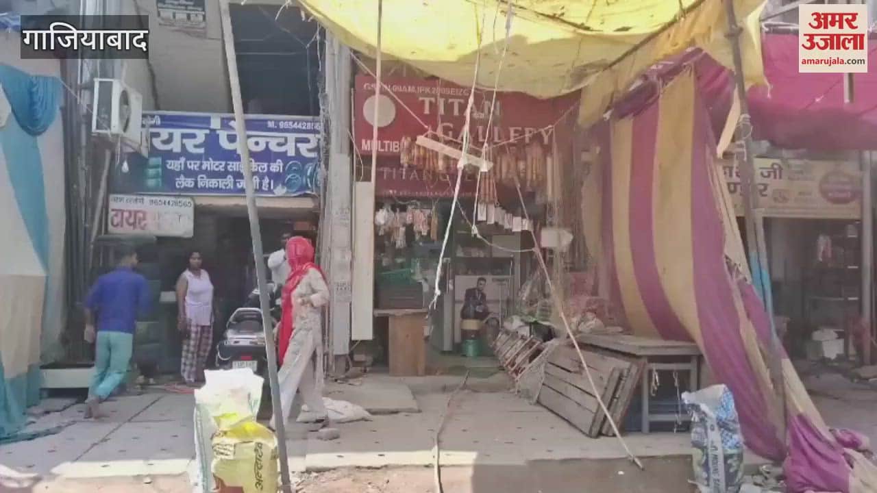 VIDEO : Municipal Corporation removed encroachment from Kalapathar and GT Road in Ghaziabad