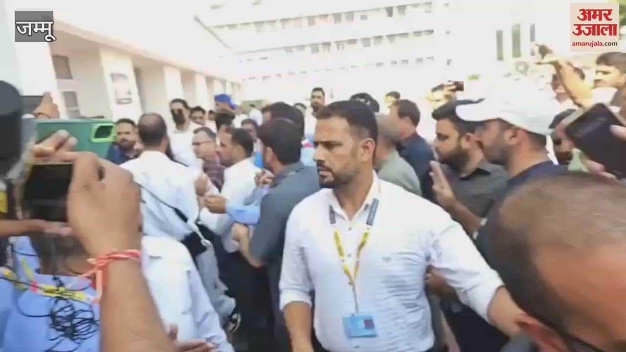 VIDEO : Political dispute between Mehraj Malik and Vikram Randhawa