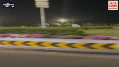 VIDEO : तेज रफ्तार मर्सिडीज मटका चौक को तोड़ते हुए ऊपर चढ़ी