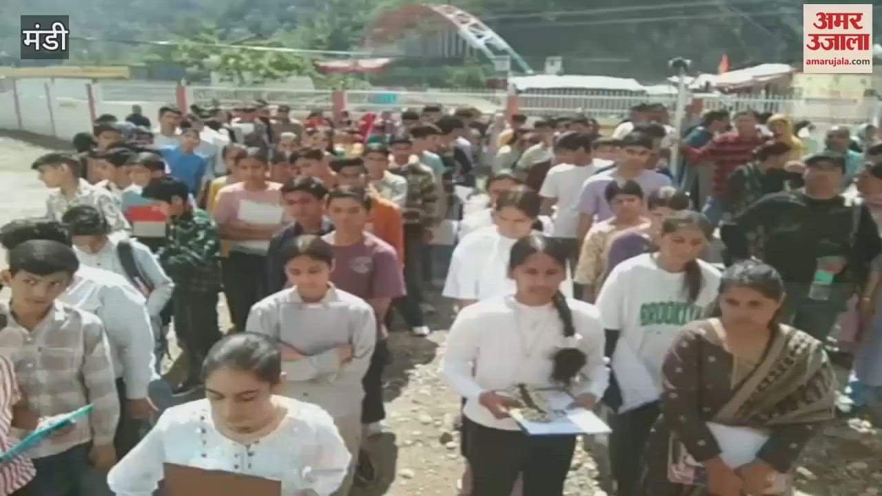 VIDEO : There is a school in Dharampur where children are given free education