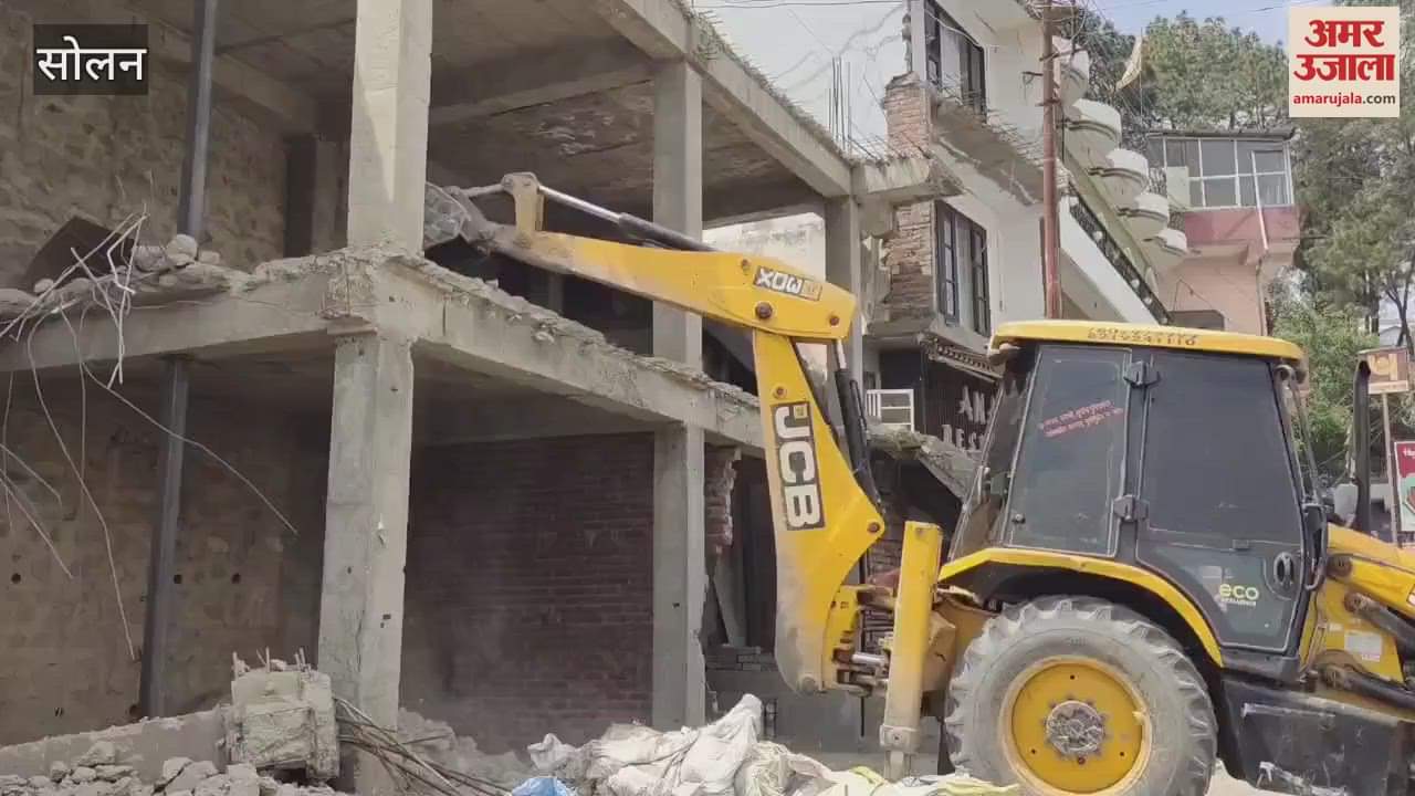VIDEO : The Municipal Corporation team demolished illegal construction in Raboun