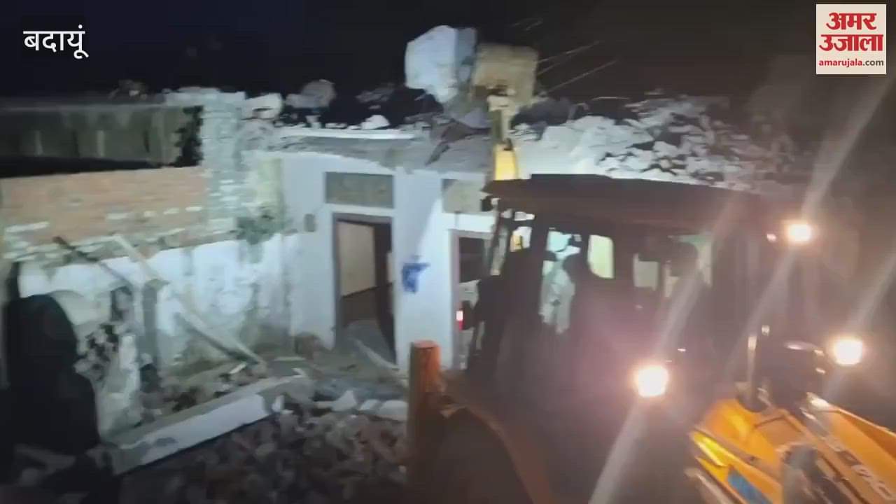 VIDEO : Explosion in a two-storey house due to fireworks in Badaun, two dead