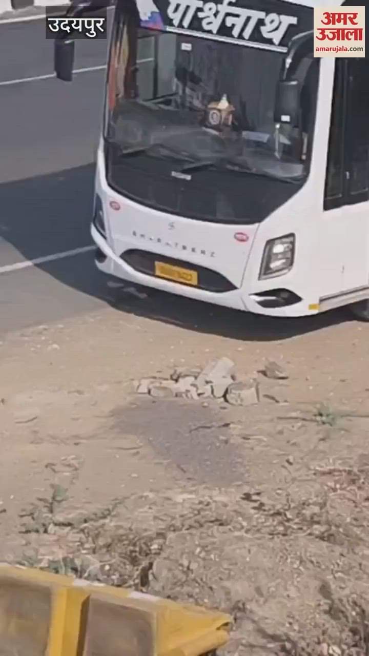 Udaipur Police chased video coach for 27 KM filmy style and caugh smugglers recovered huge amount of liquor