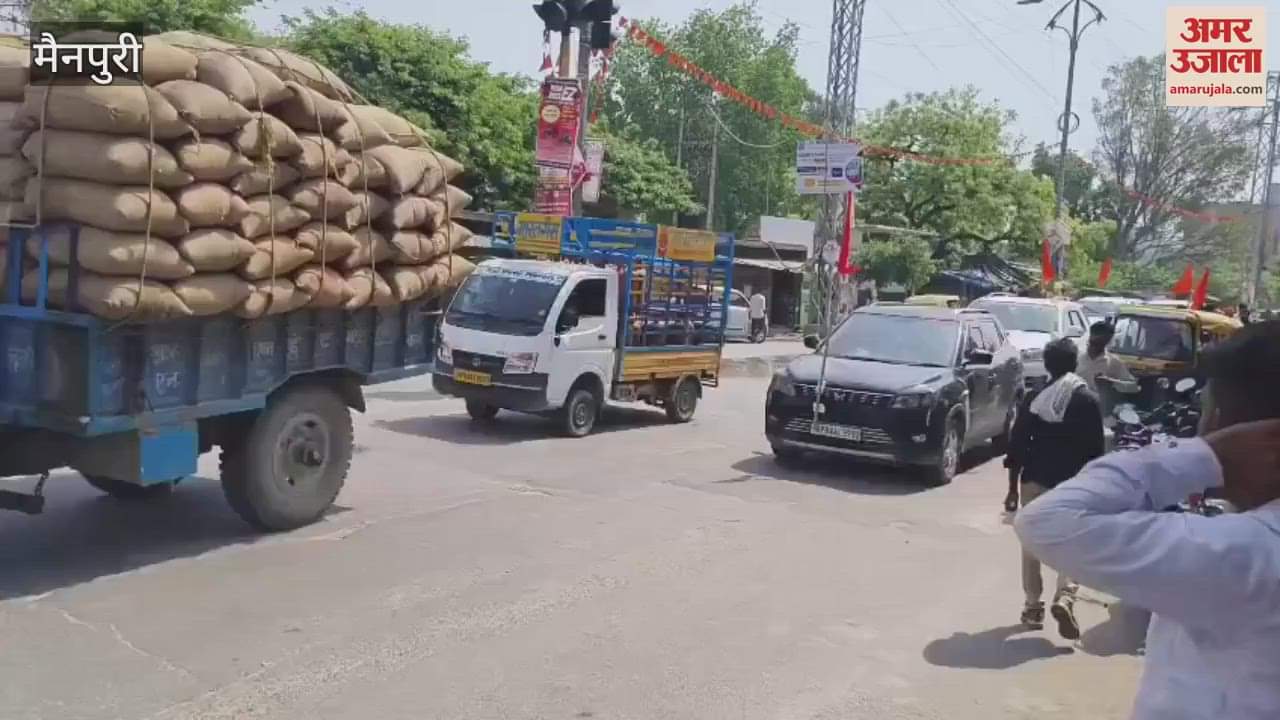 VIDEO : workers of Karni Sena left for Agra from Mainpuri Police could not stop them