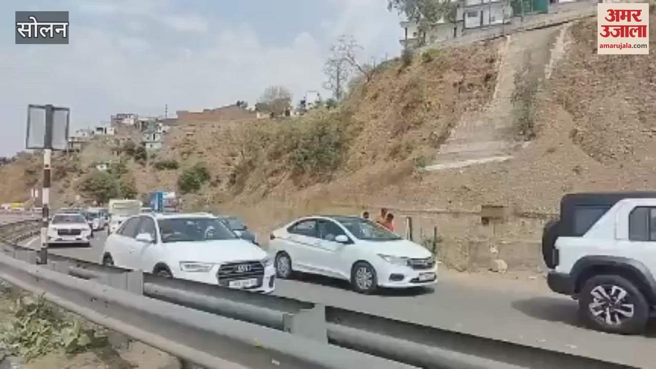 VIDEO : There is a rush of vehicles at Parwanoo entrance on weekends