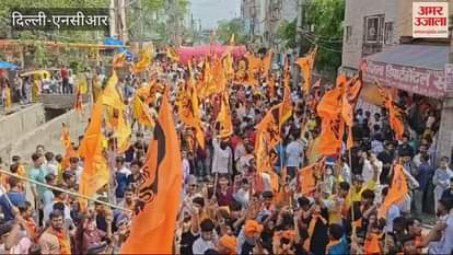 VIDEO : Devotees gathering in Jahangirpuri on occasion of Hanuman Janmotsav