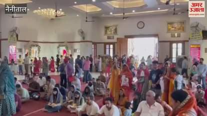 VIDEO : हनुमान धाम में लगा श्रद्धालुओं का तांता, 20 हजार से अधिक भक्तों ने प्रसाद ग्रहण किया