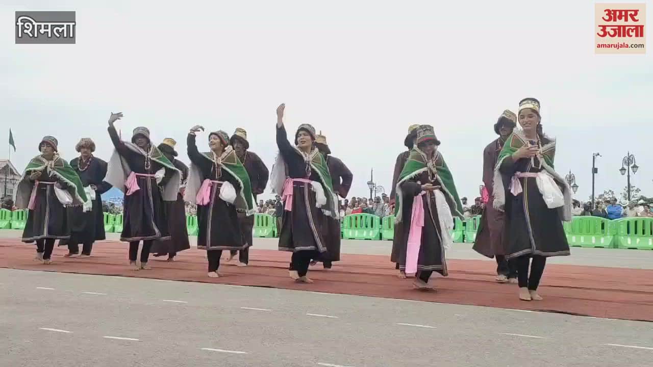 colors of folk culture spread on the Ridge ground On Himachal Day