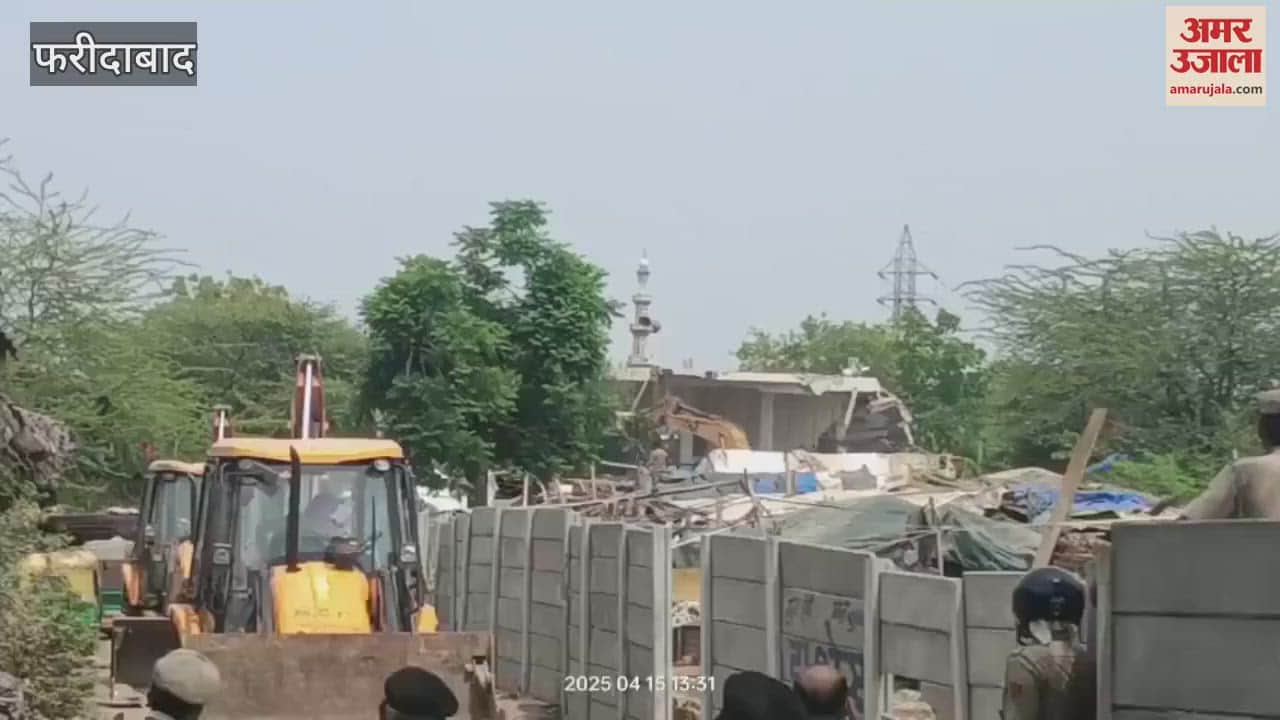 Encroachment removed in Jamai Colony in Faridabad