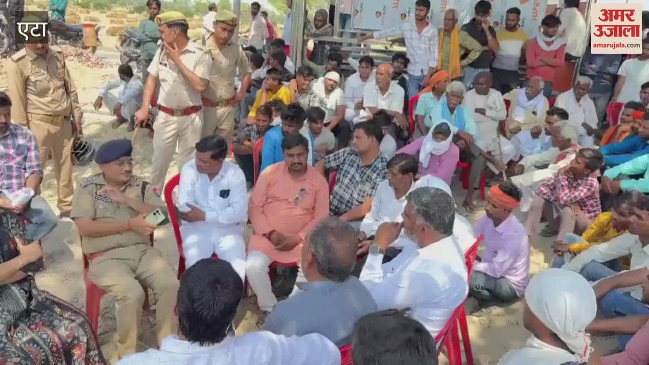 Tense peace after stone pelting in Jalesar police deployed