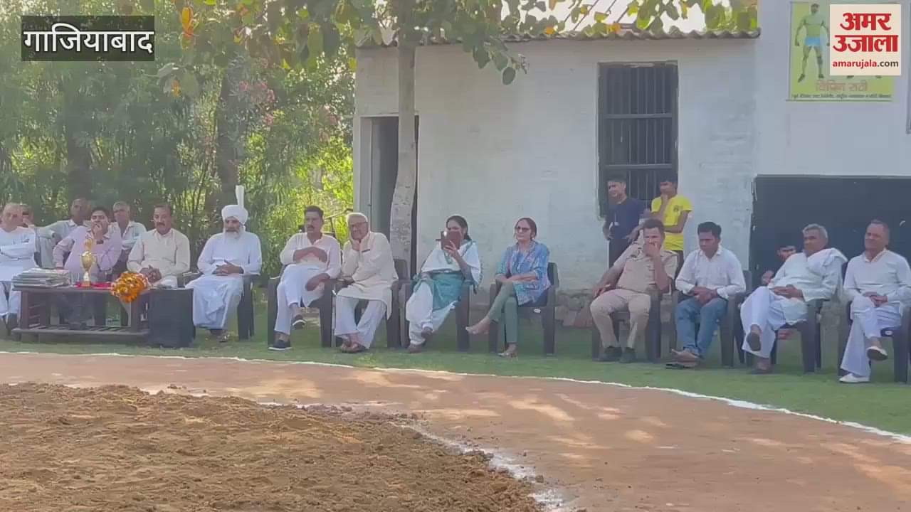 A huge wrestling competition was organized in Ghaziabad