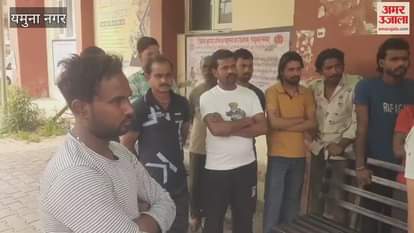 innocent was going with his father to drop his uncle in Yamunanagar, died after being crushed by a high-speed dumper