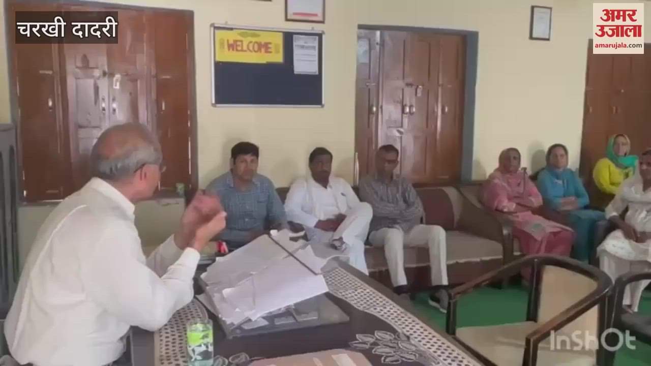 DEO visited schools with low student numbers in Dadri