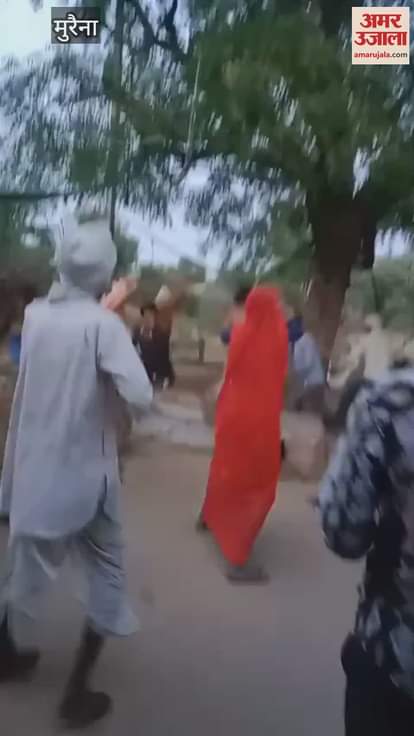 Lathi charge over water in Morena, a dozen people including a woman injured