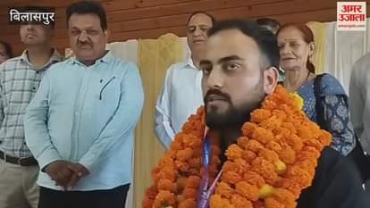 akhil thakur who won the silver medal in the Kick Boxing World Cup, was given a grand welcome in Bilaspur