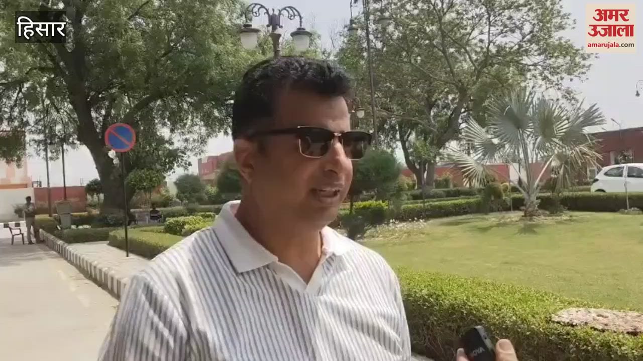 Hisar-Ayodhya flight arrived 3 hours late, Many passengers cancelled their tickets