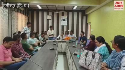 Panchayat secretaries of Zila Parishad cadre are deprived of the benefits of the sixth pay commission