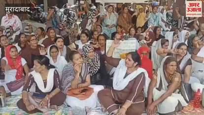 Asha workers dharna continues demanding the removal of BCPM, accuses him of gazi galoshing