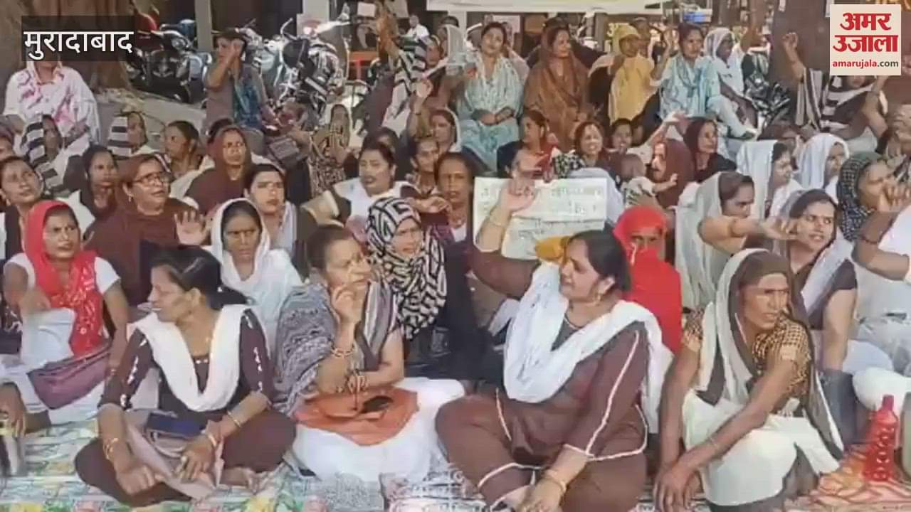 Asha workers dharna continues demanding the removal of BCPM, accuses him of gazi galoshing