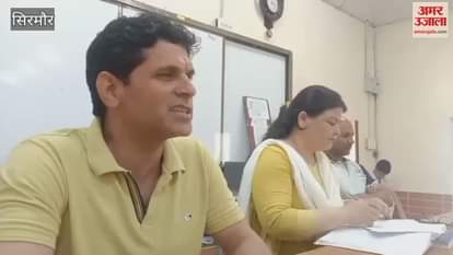 Shashibala unanimously elected SMC president School Management Committee formed in Shamsher School Nahan