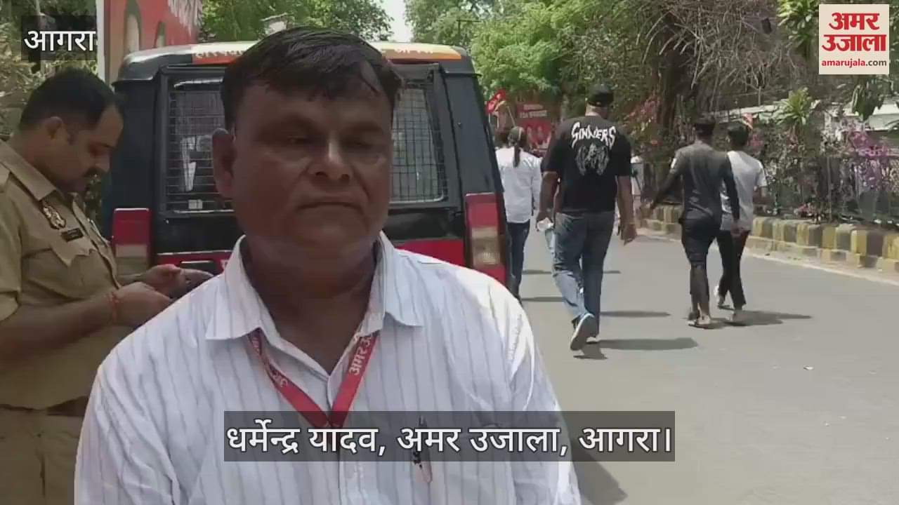 Crowd of SP workers outside MP Suman's house ground report