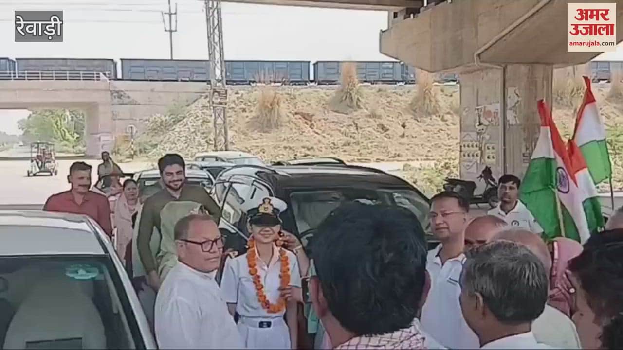 Newly appointed Sub Lieutenant Himanshi was welcomed on reaching her village in Rewari