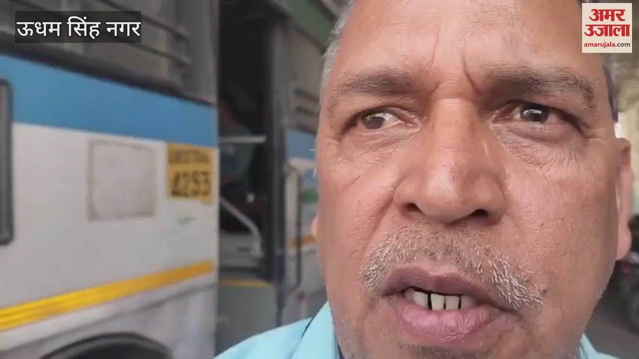 रुद्रपुर में रोडवेज की जमीन पर किए गए अतिक्रमण पर गरजी जेसीबी, मकान किए ध्वस्त