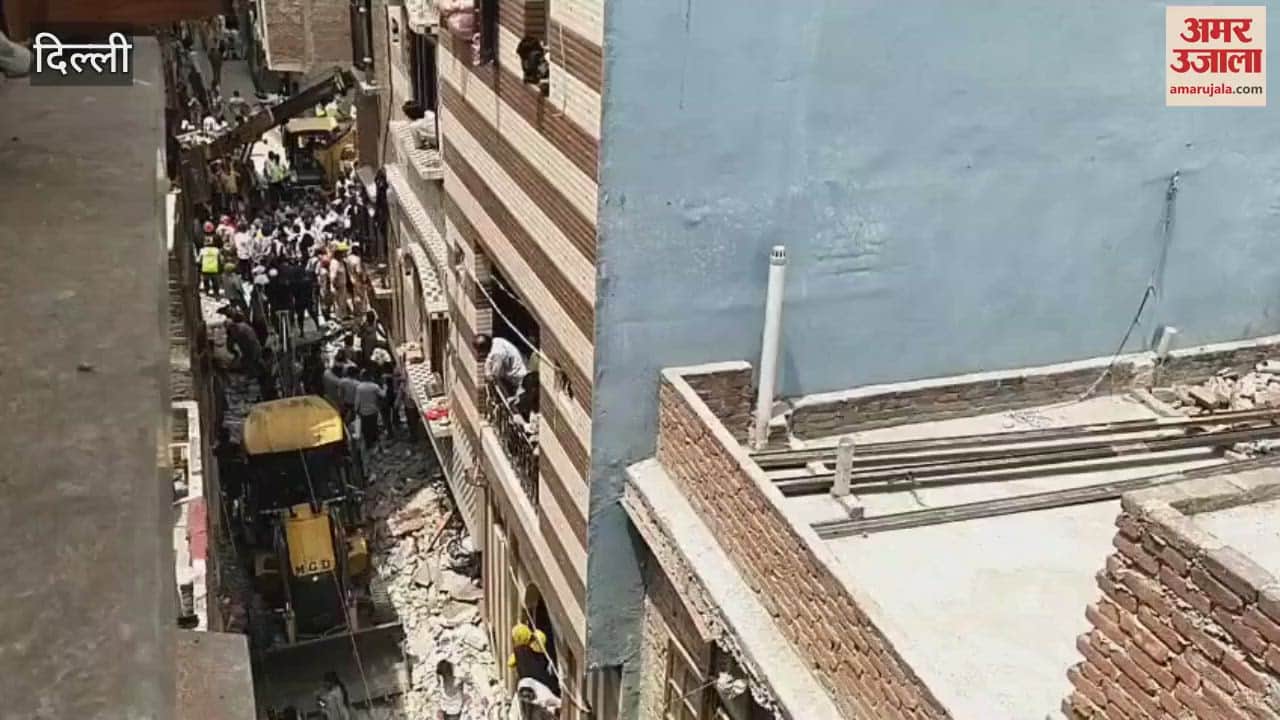 story of young Sonu who saved people from debris of collapsed building in Mustafabad