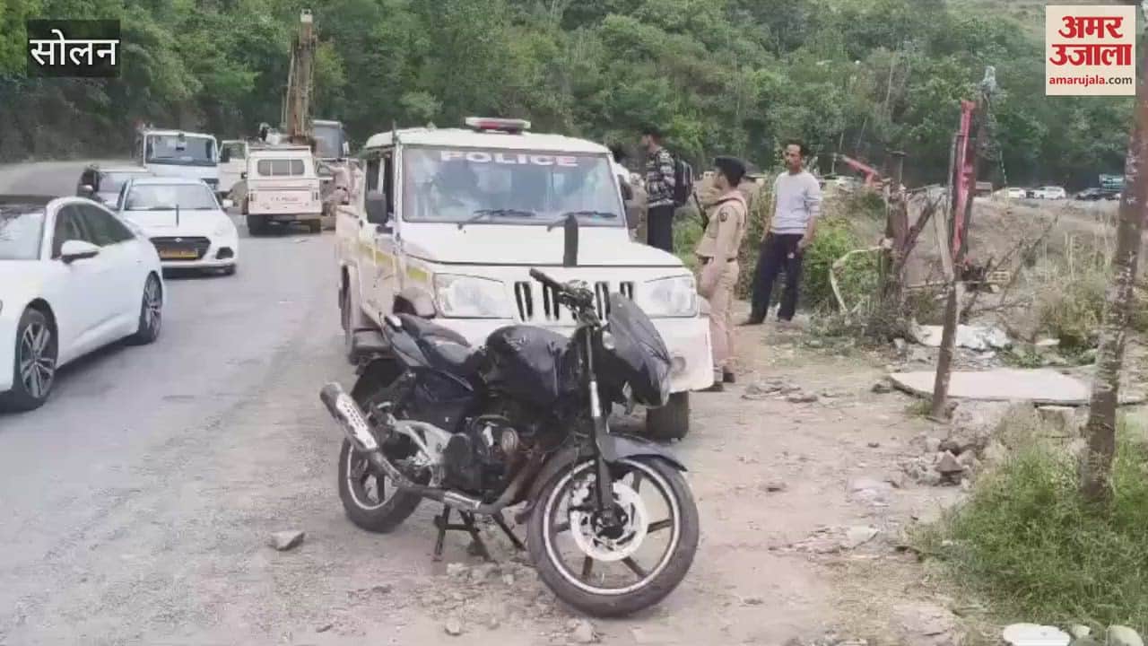 Solan Youths from Punjab looted in Kandaghat by showing sharp weapons