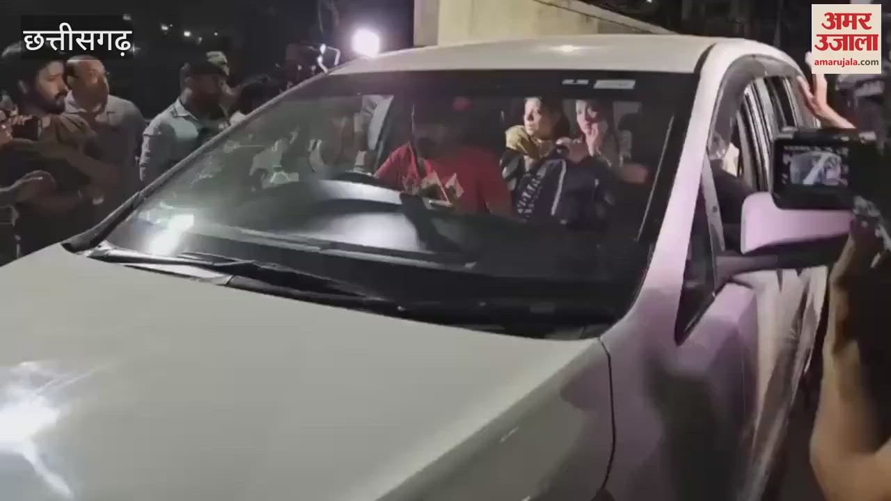 रायपुर पहुंचा आतंकी हमले में दिवंगत कारोबारी दिनेश मिरानिया का पार्थिव शरीर, देखें वीडियो