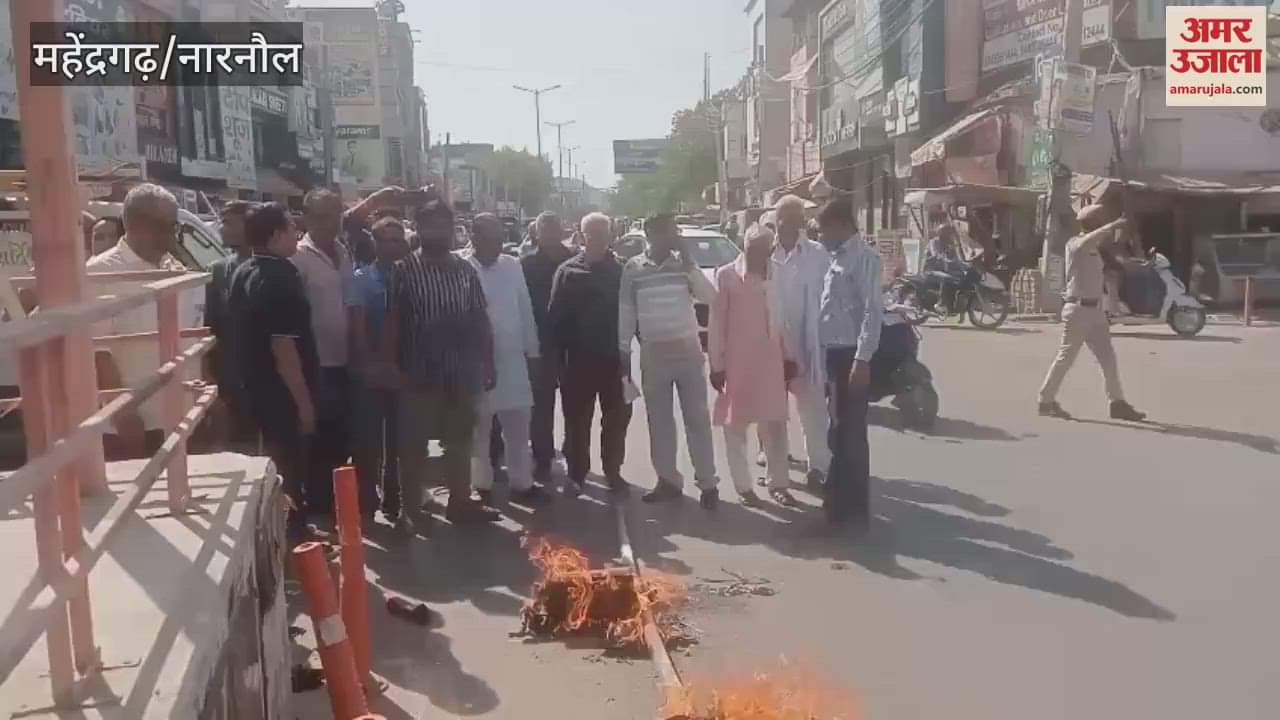 Traders protest against Pakistan in Narnaul