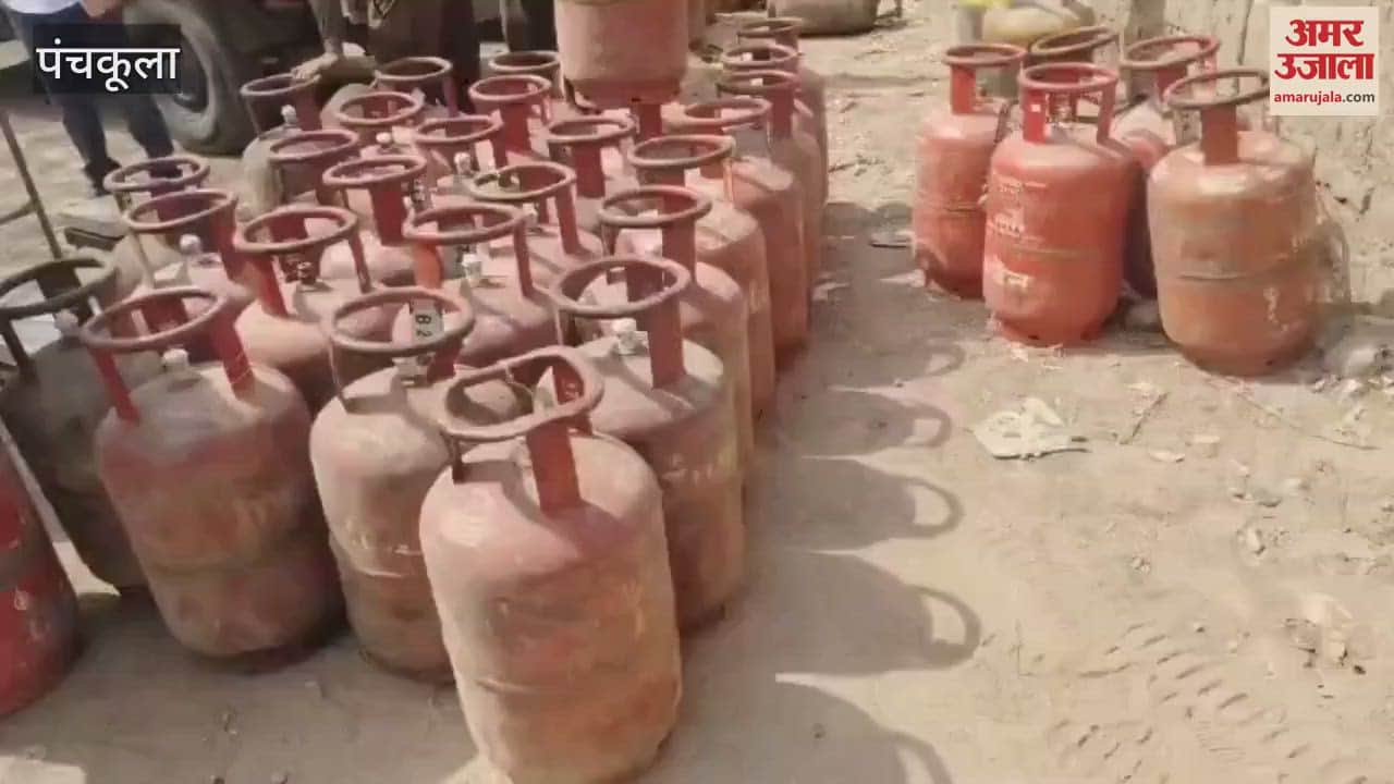 पंचकूला में गैस एजेंसियों में सीएम फ्लाइंग स्क्वाड की रेड