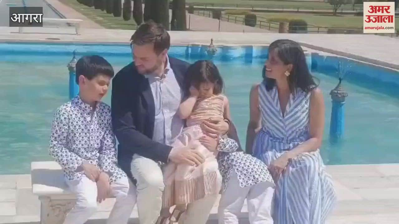 US Vice President visited Taj Mahal with his family