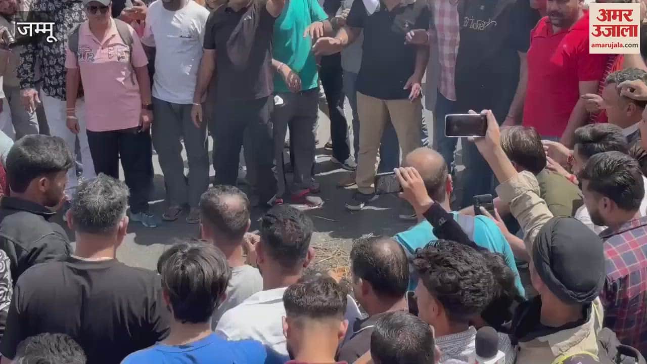 Public outrage against Pakistan in Jammu, protest held on Tawi bridge