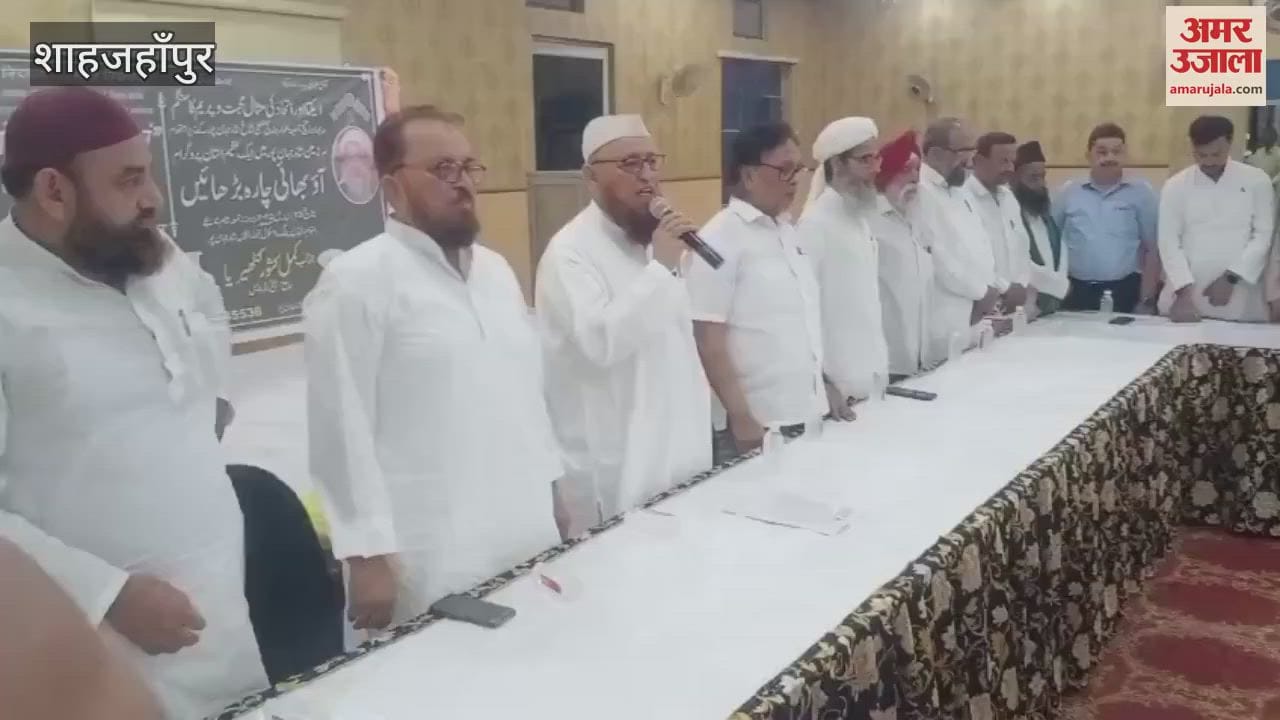 Hindus and Muslims together paid tribute to those killed in the terrorist attack