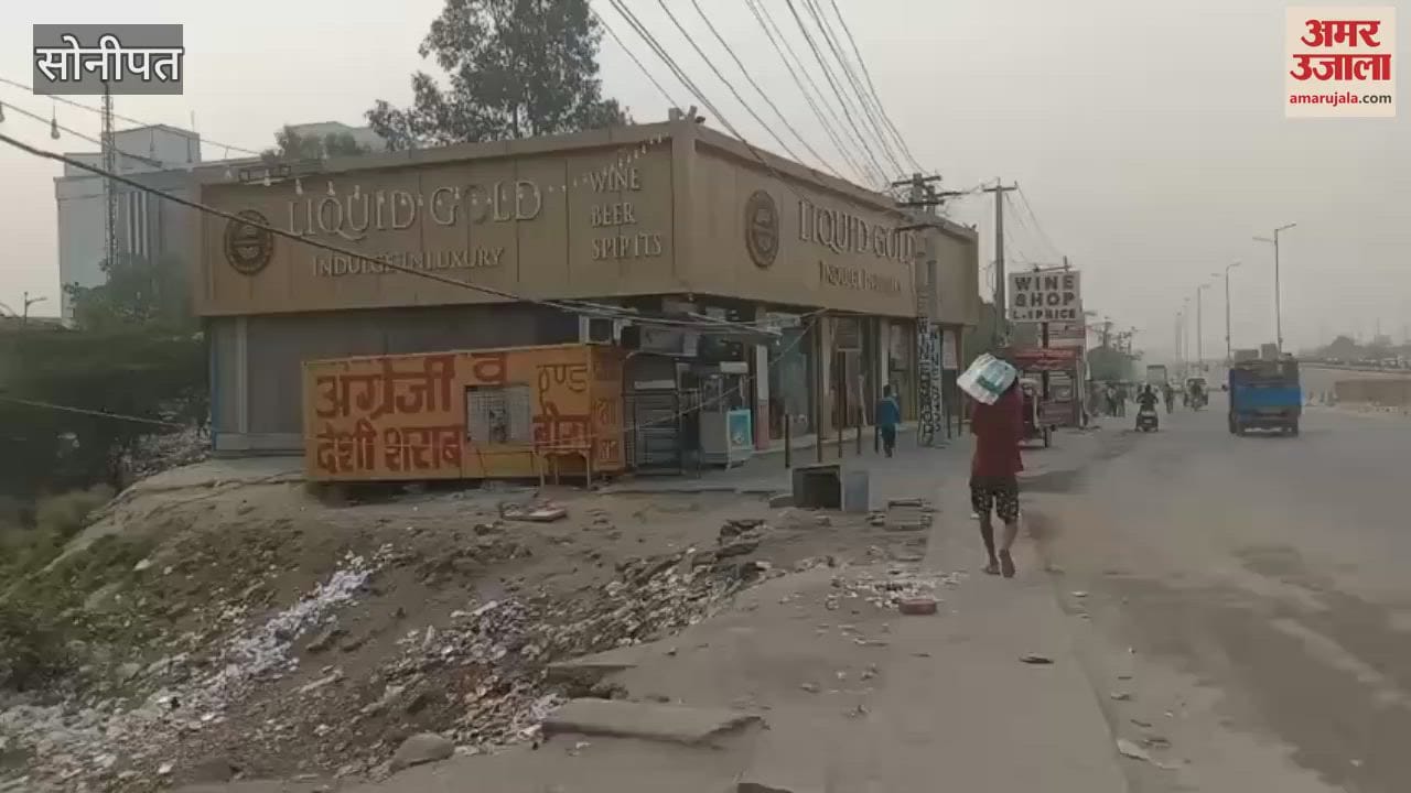 Three miscreants came to rob a liquor shop in Sonipat, one of them hanged himself in the bathroom when he was caught