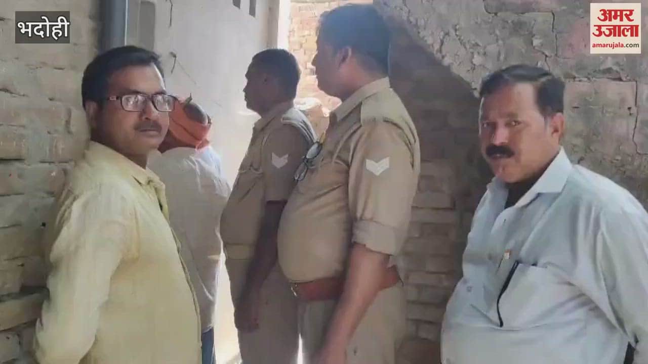 young man hanged himself in bhadohi