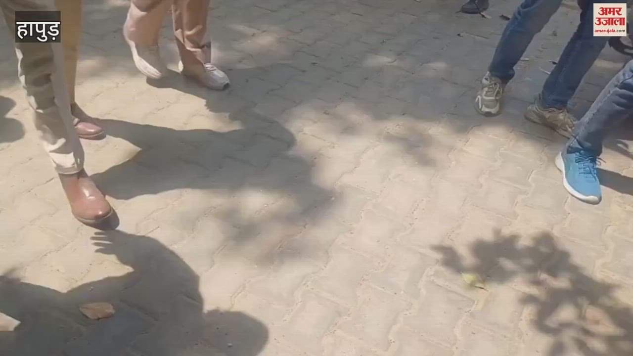 Employees arrested for taking bribe for renewal of school recognition in Hapur