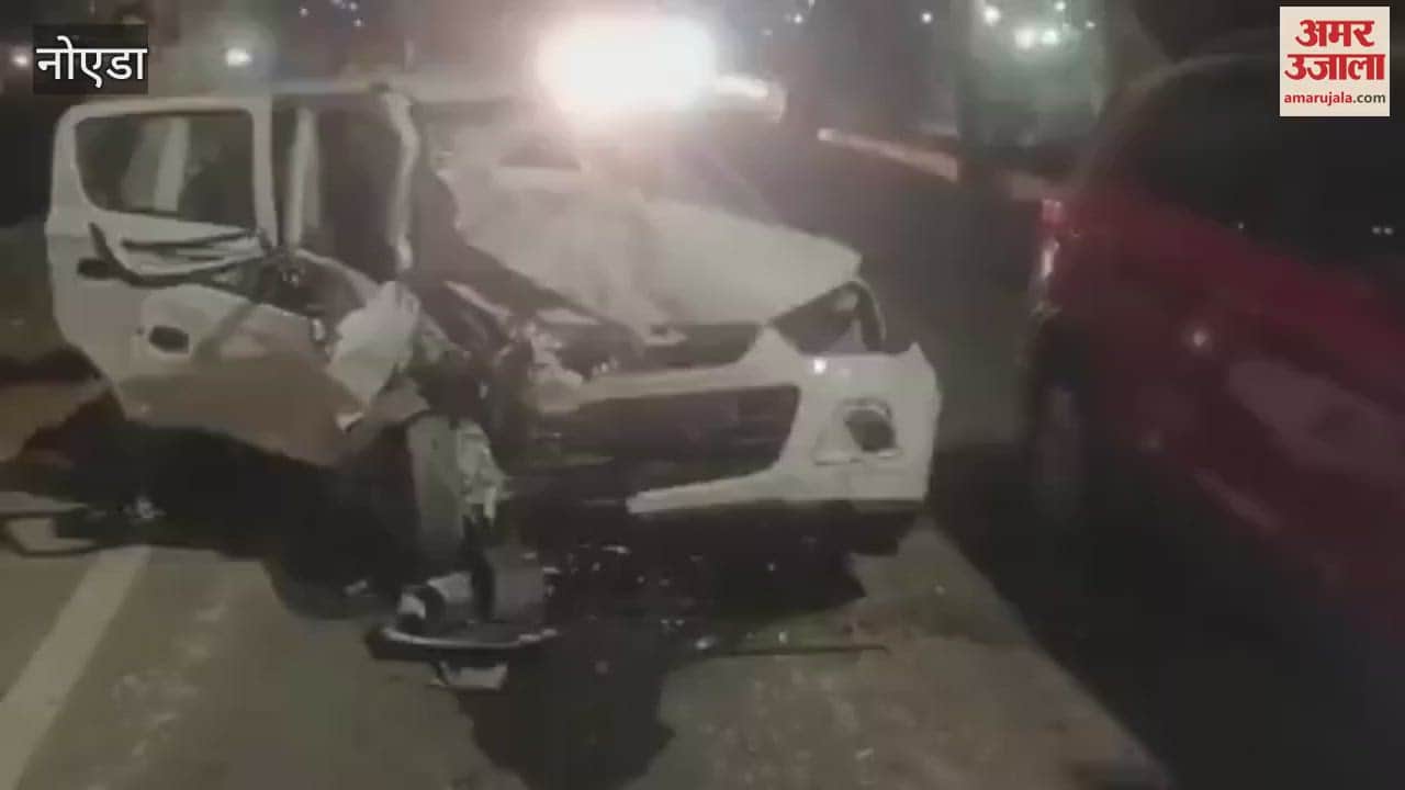 one death due to Alto and Dzire collide on service lane of expressway