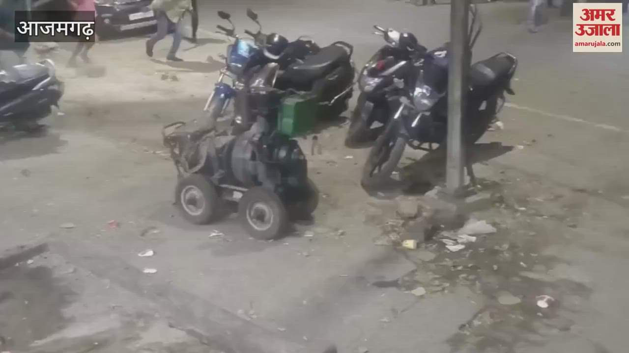 Sticks and batons were used fiercely in front of the police