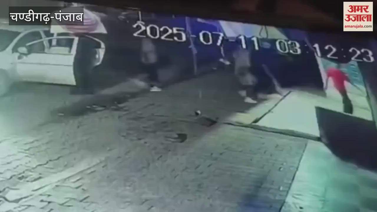 Shutters of 5 shops were broken and theft in Moga