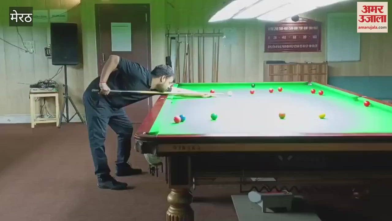 Meerut: Players performed brilliantly in the snooker championship, more than 10 players participated on the second day