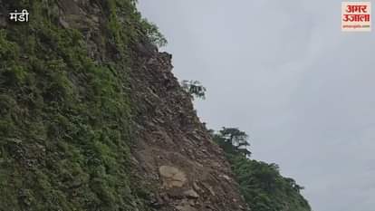 Mandi Landslide Chandigarh Manali NH closed near Mandi-Pandoh road four mile since Saturday afternoon