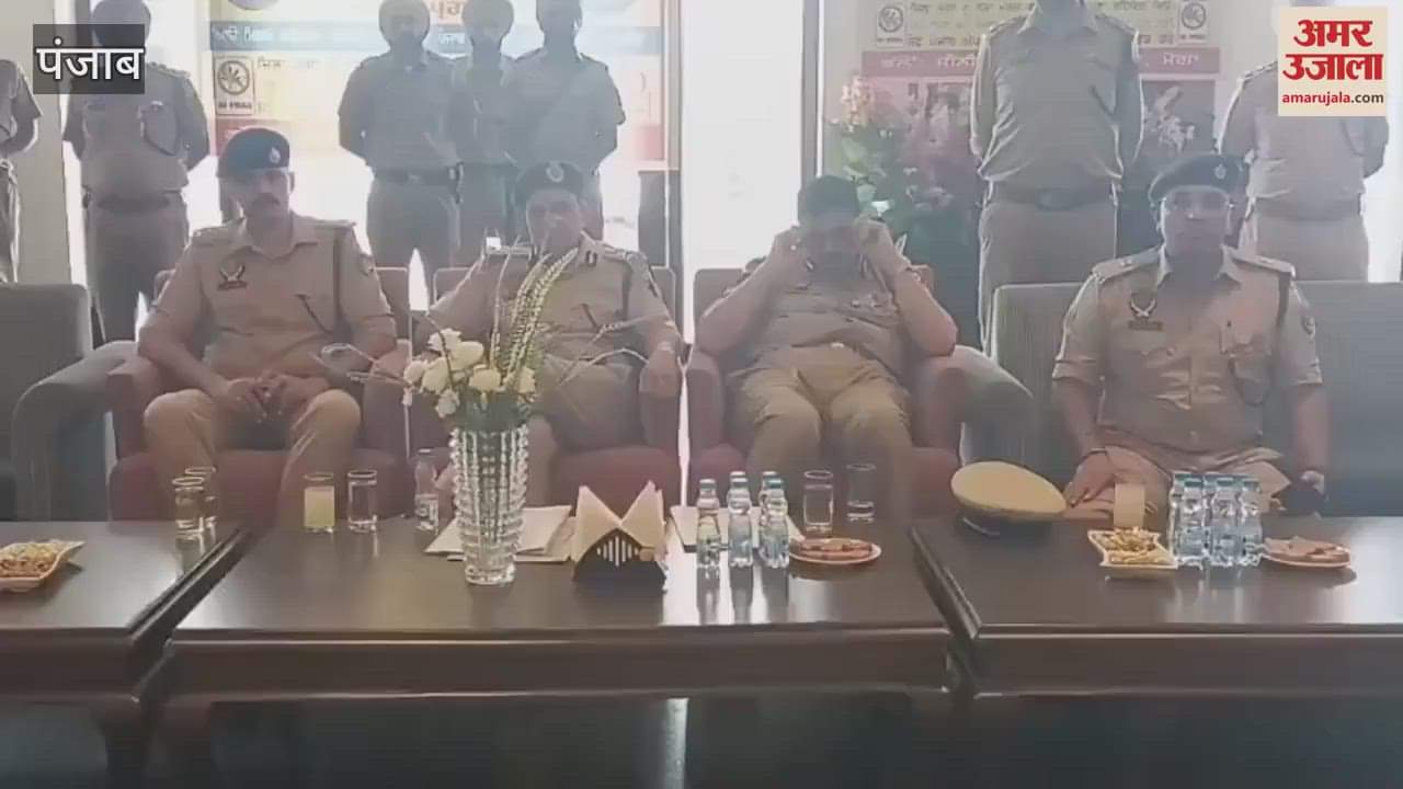 ADGP Shiv Kumar Verma, who reached Moga today as part of the Punjab Police's contact campaign, met the public