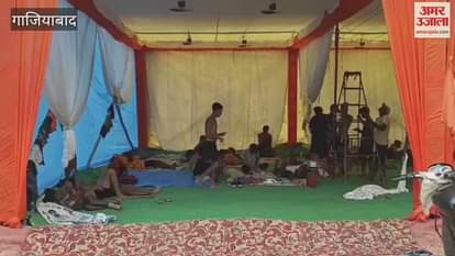 Shiva devotees Kavadias are staying at Camp on Gang Canal in Muradnagar