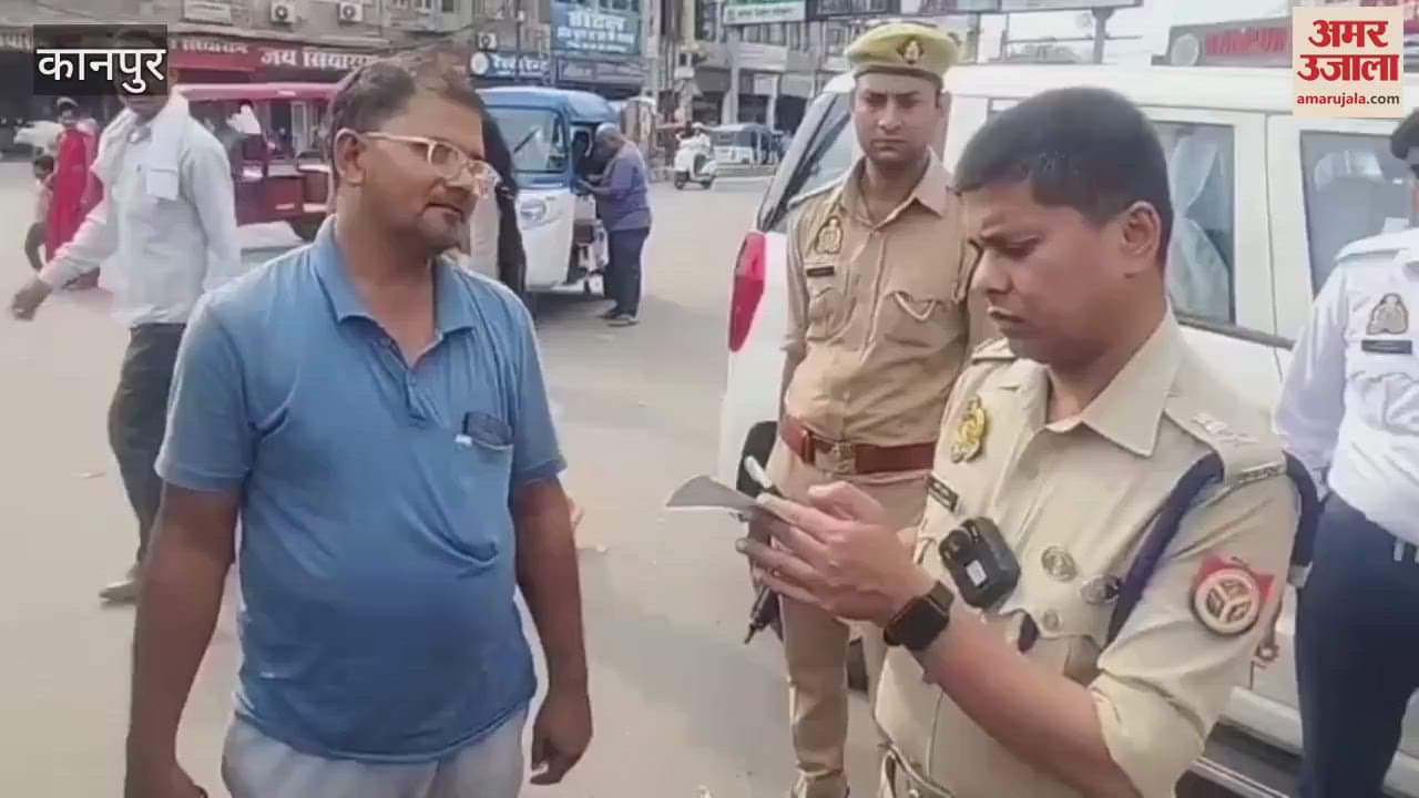 Traffic police conducted campaign and seized e-rickshaws running without QR code