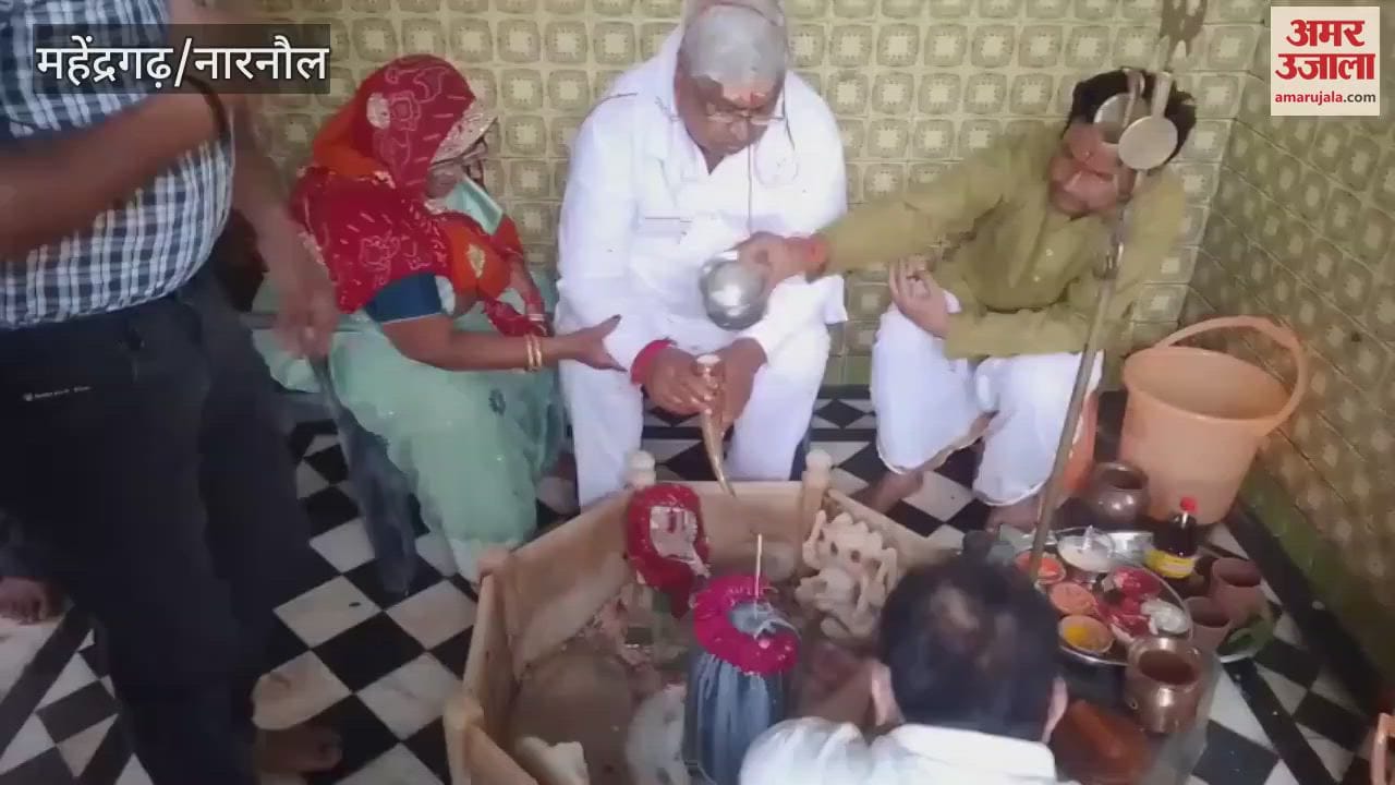 Huge crowd of devotees gathered in Shiv temples in Narnaul