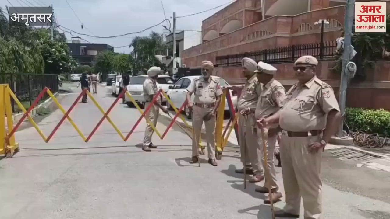 Vigilance raid at Bikram Majithia's house in Amritsar